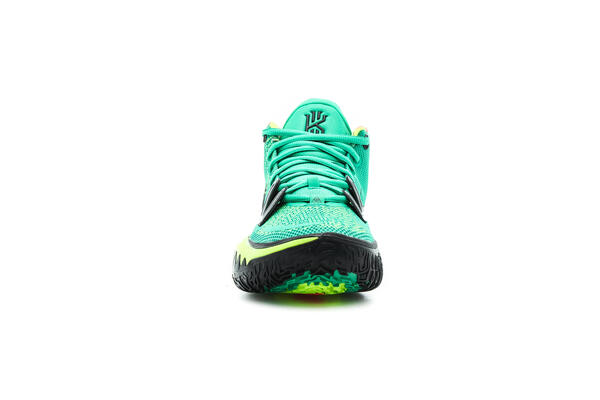 Kyrie hot sale green shoes